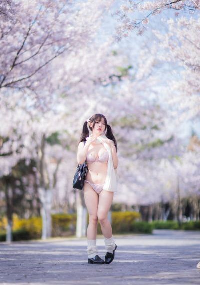 亚洲一区二区三区偷拍厕所_超清完整在线观看