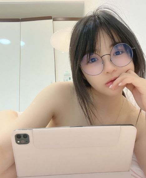 亚洲精品tv久久久久_720电影免费在线