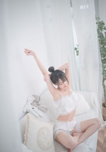 色四月婷婷_720免费电视剧